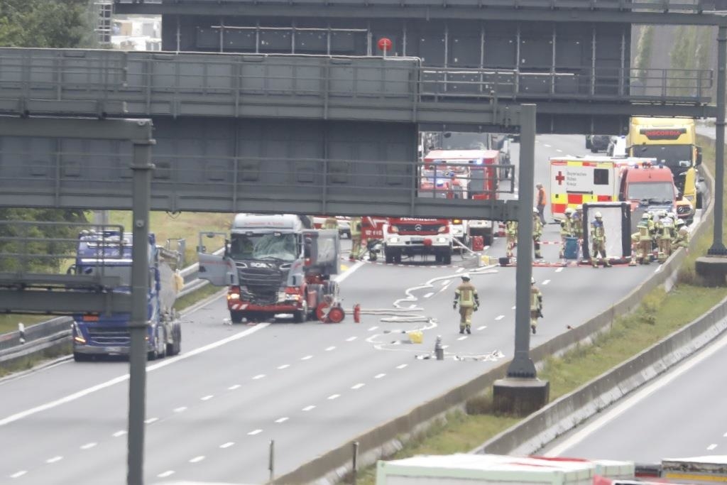 Unfall mit Gefahrgut-Lkw sorgte für lange Sperrung der A6 – am Ende war alles halb so wild