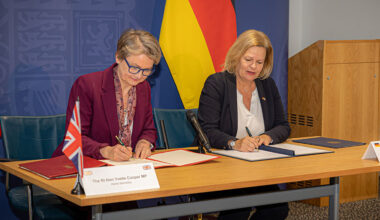 Bundesinnenministerin Faeser und Home Secretary Cooper unterzeichnen deutsch-britischen Aktionsplan gegen Schleusungskriminalität