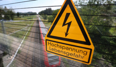 Arbeiter durch Stromschlag schwer verletzt