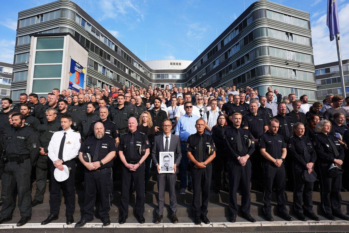 Berlin/Hamburg/Saarbrücken | «Wir trauern»: Bundesweites Gedenken an getöteten Polizisten