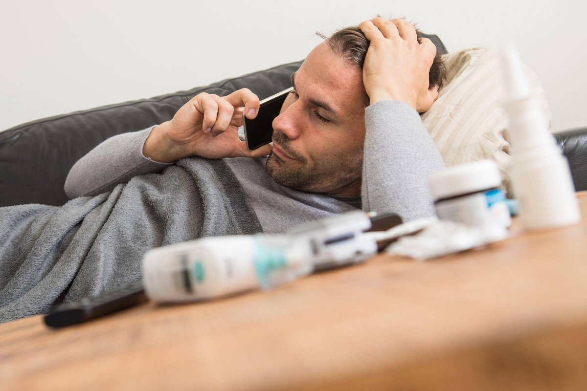 Berlin | Muss man auch im Falle einer Krankmeldung erreichbar sein?