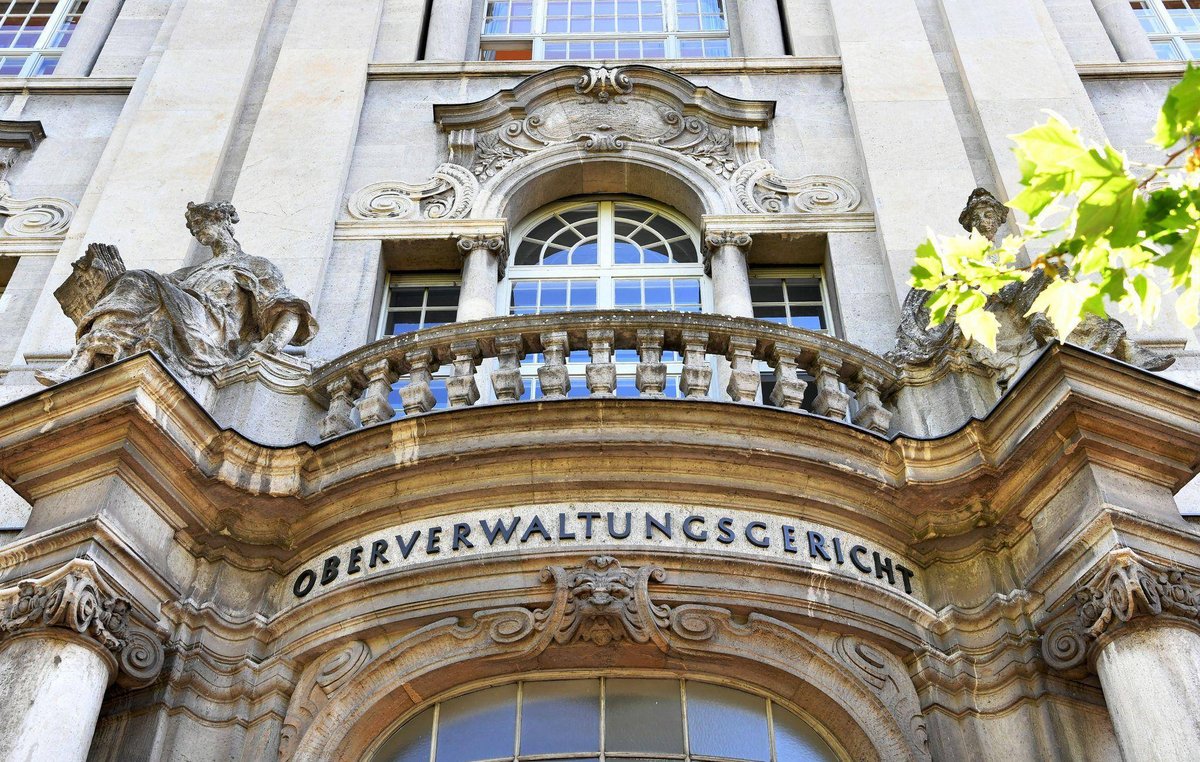 Berlin | Gericht: Regierung darf Verfahren bei Afghanen aussetzen