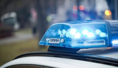 Essen | Polizeieinsatz an Berufskolleg in Essen - Lehrkraft verletzt