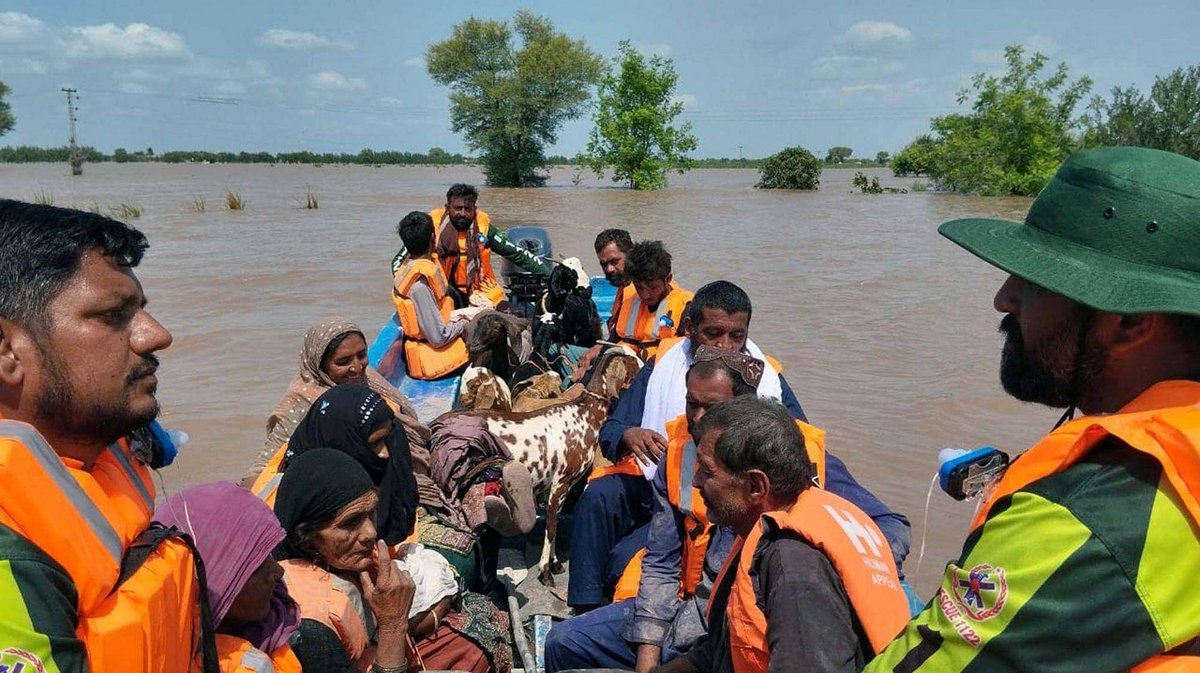 Islamabad | Pakistan: Rund vier Millionen Menschen von Fluten betroffen