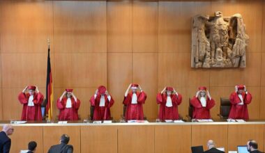 Berlin | Im zweiten Anlauf soll es sitzen - Richterwahl im Bundestag