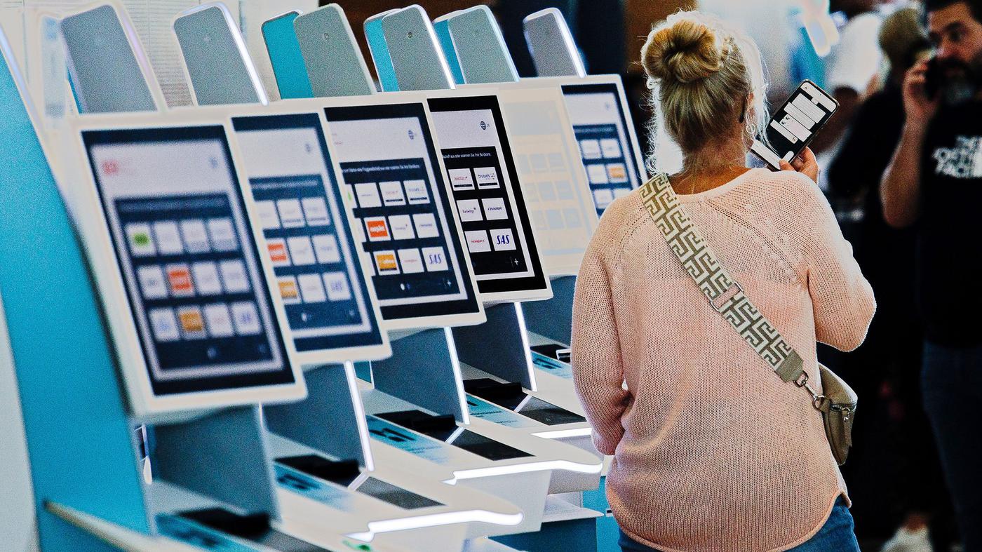 Der späte Sieg der „Mensch-Maschine-Lösung“ Bei der Cyberattacke zeigt der BER erst, was er wirklich kann - Tagesspiegel