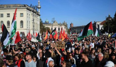 Berlin: Großdemonstration für Gaza von Linken bringt Tausende auf die Straße - Politik