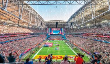 Abschied von Charlie Kirk im Riesen-Stadion von Glendale | News