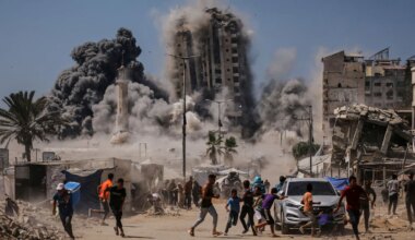„Genozid“-Debatte: Begeht Israel in Gaza einen Völkermord? - Politik