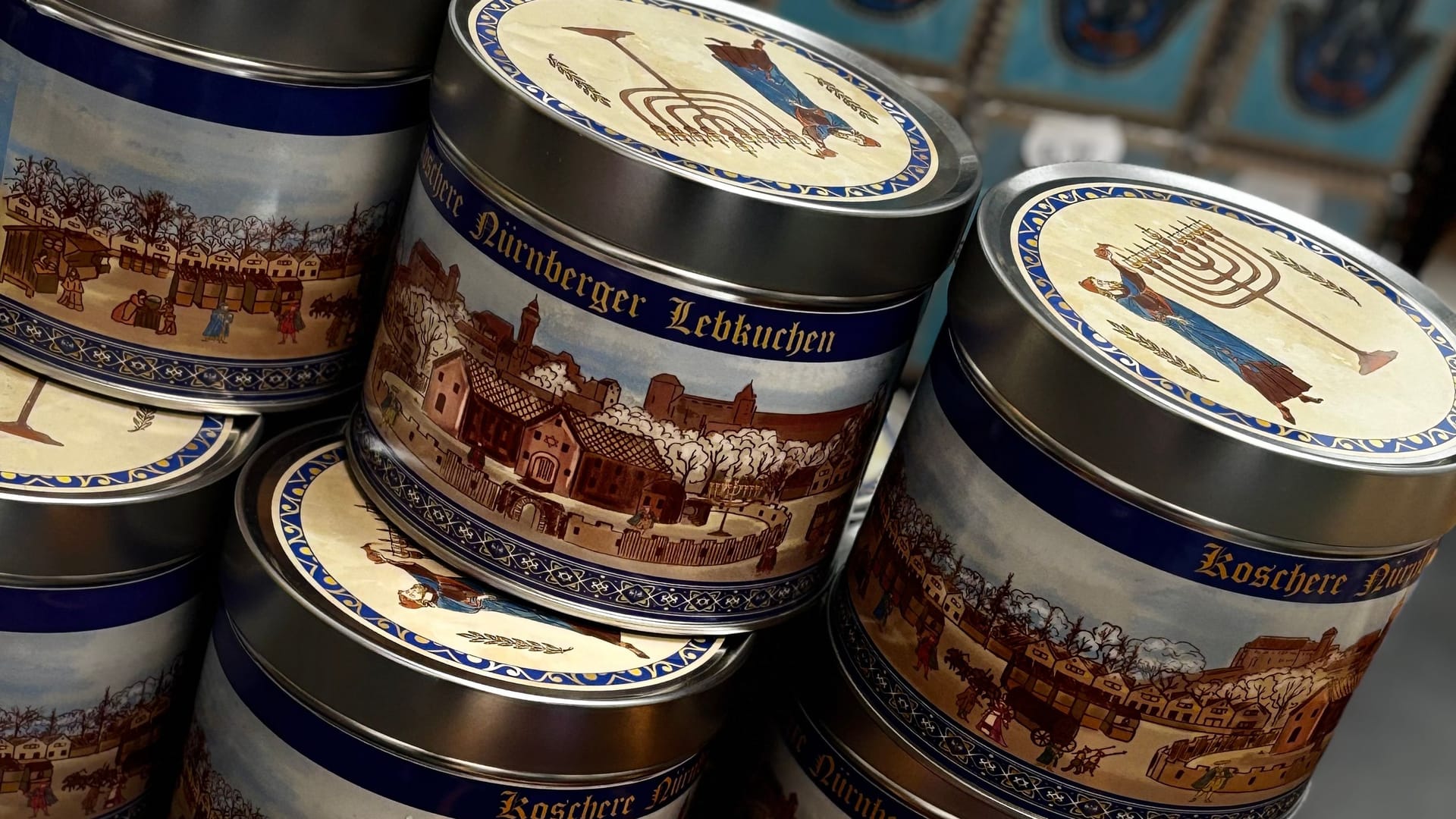 Das sind die wohl ersten koscheren Lebkuchen überhaupt. Das sind die wohl ersten koscheren Lebkuchen überhaupt.