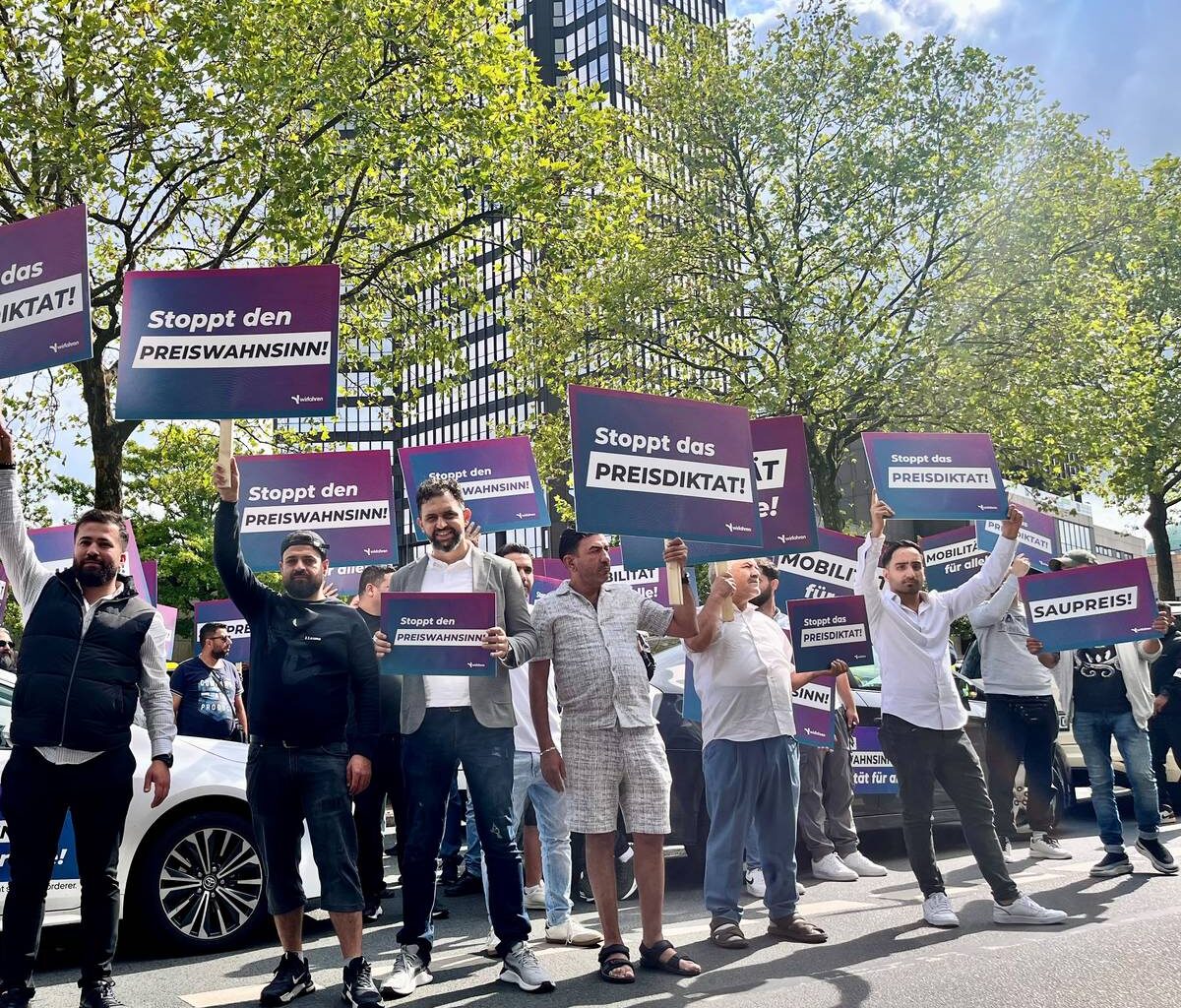 Uber-Fahrten in Essen aktuell deutlich teurer - Das ist der Grund!