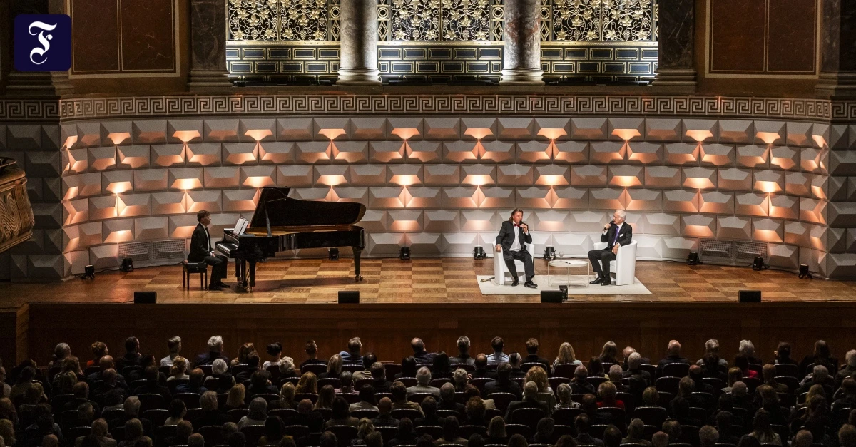 Wiesbaden: Vogt und Schmidt unterhalten sich über Wagner