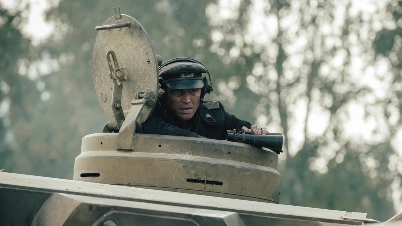 Weltkriegsdrama „Der Tiger“ im Kino: Das Märchen vom guten deutschen Soldaten - Tagesspiegel