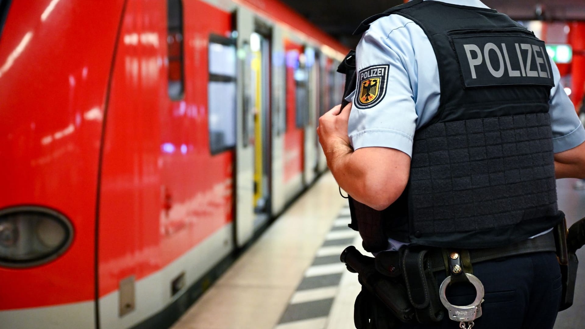 Bundespolizei am Bahnhof Bundespolizei am Bahnhof