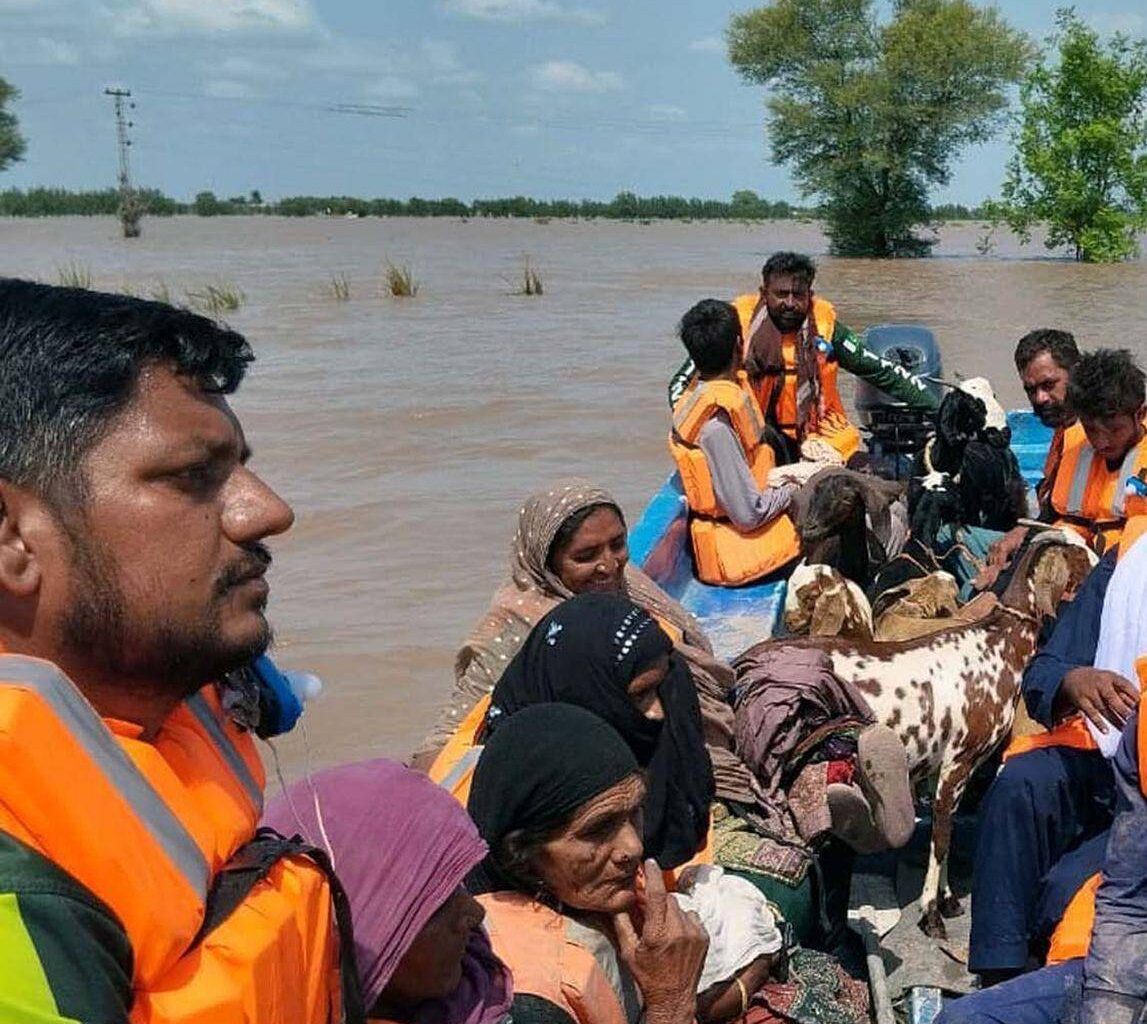 Pakistan: Rund vier Millionen Menschen von Fluten betroffen