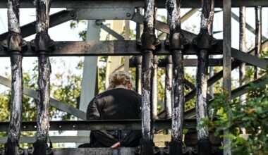Brandanschlag auf Kabel – Zehntausende weiter ohne Strom