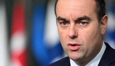 Macron-Vertrauter wird Premier und steht vor Feuertaufe