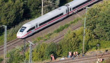 Staatsschutz ermittelt nach Brandstiftung an Bahnstrecke
