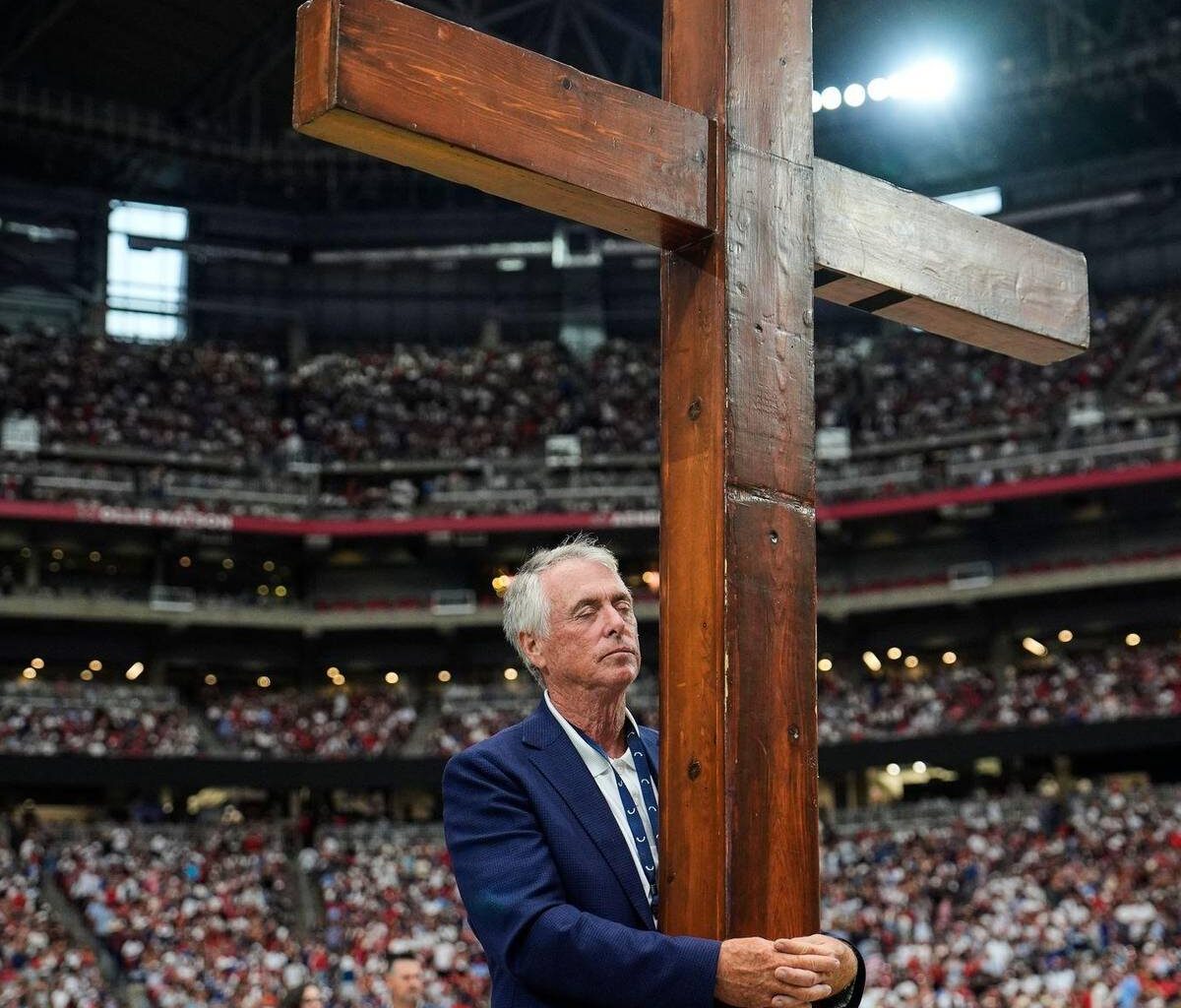 Kämpferische Trauerfeier für rechten US-Aktivisten Kirk