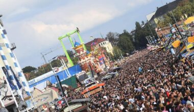Wiesn viel zu voll - Kritik am Sicherheitskonzept