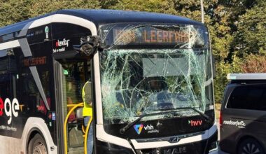 Zahl der Verletzten bei Busunfall in Hamburg steigt auf 20
