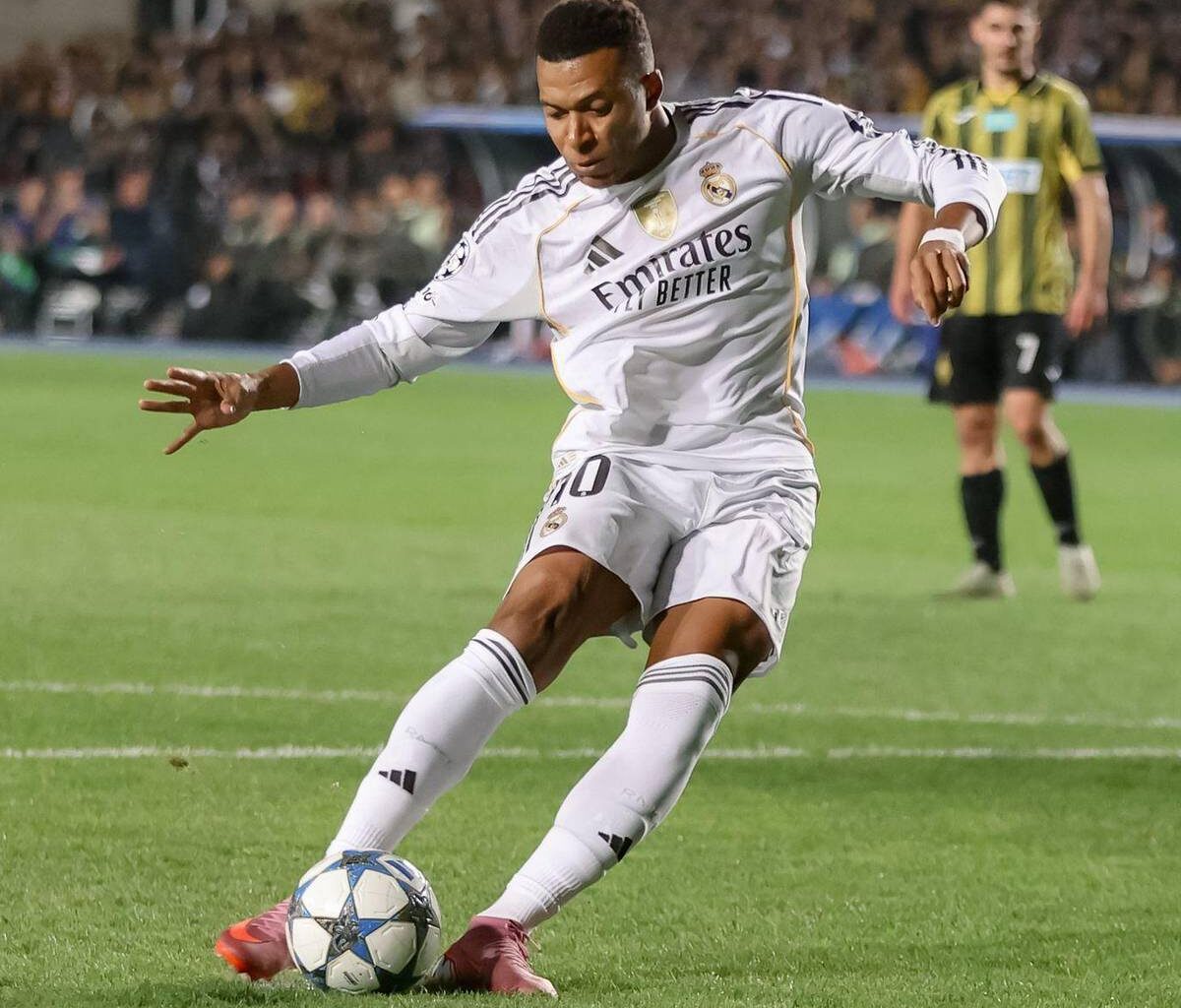 Dreierpack Mbappé: Real gewinnt klar in Kasachstan