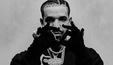 Ohne Security & "nur" 3 Stunden? Drakes Berghain-Besuch amüsiert das Internet