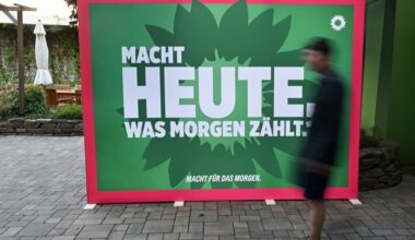 Umfrage sieht Grüne noch vor CDU