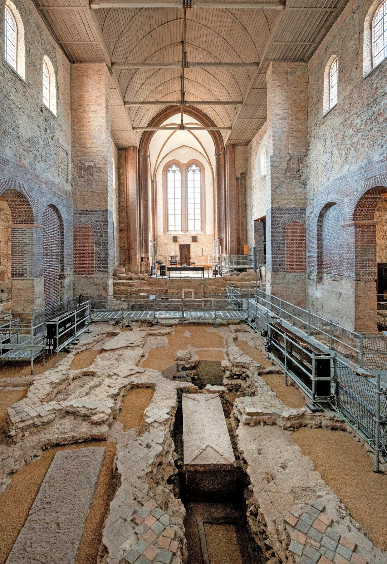 Entdeckt: Das Grab des Mainzer Erzbischofs Erkanbald
