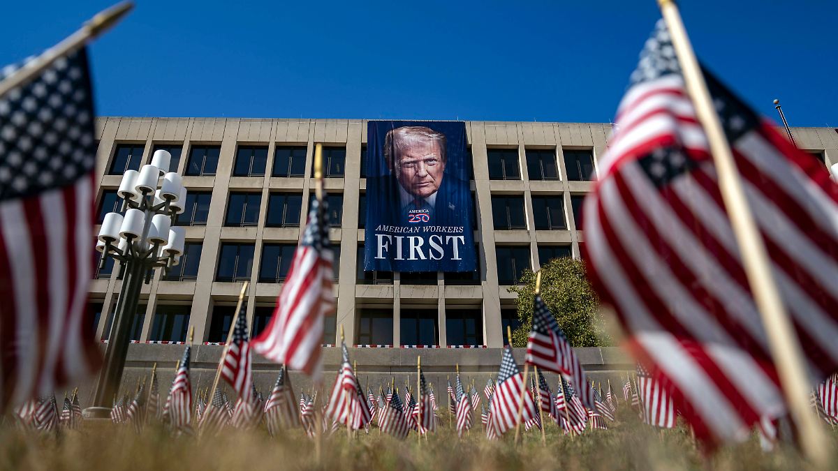 Demokrat Chuck Schumer: Trump missbraucht Justizministerium wie in Diktaturen
