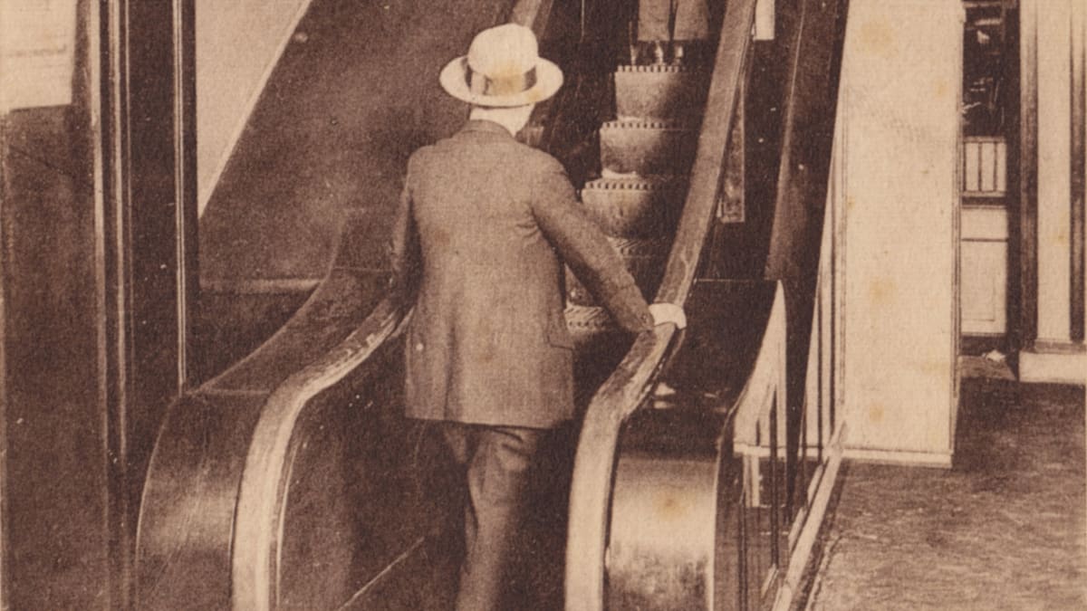 1925 in Köln: Als die erste Rolltreppe Deutschlands für Furore sorgte