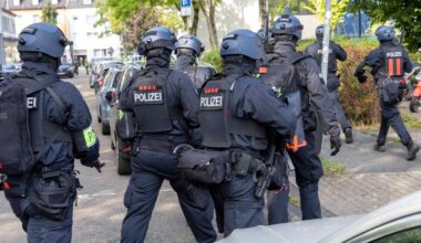 Die Polizei zog starke Kräfte an dem Berufskolleg in Essen zusammen