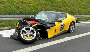 Nürnberg: Polizei zeigt 65 Gaffer nach Unfall mit Ferrari auf A3 an | Regional