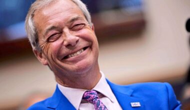Reform-UK-Chef Farage darf bei Parteitag auf Begeisterungsstürme à la Kim Jong-un hoffen - Großbritannien