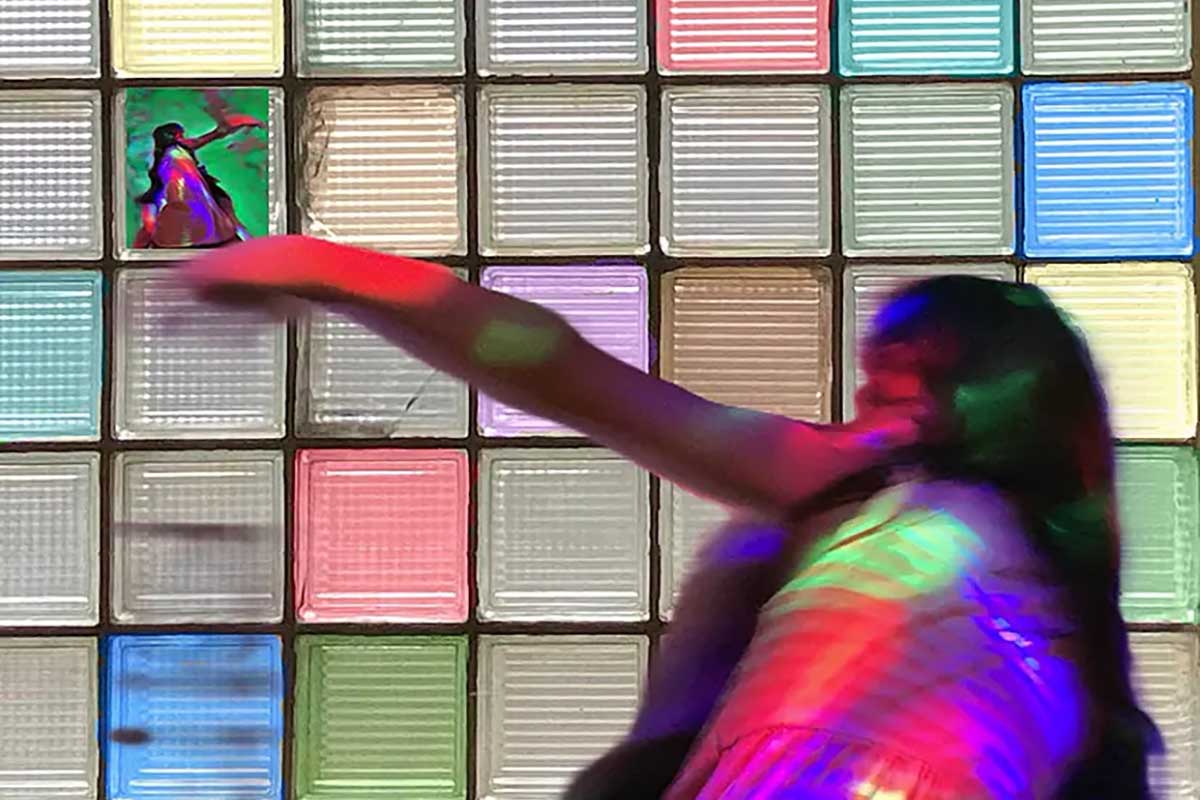 „AUFWARTUNG mit KUNST“: Bewegte Kunst am Barmer Bahnhof - blickfeld