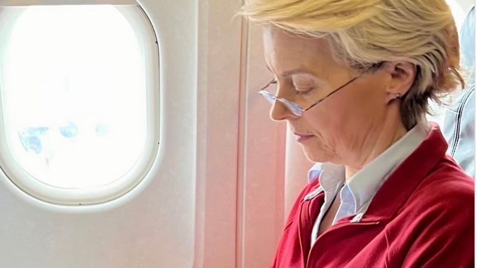 Ursula von der Leyen: Kein Beweis für Russen-Angriff auf EU-Flugzeug | Politik