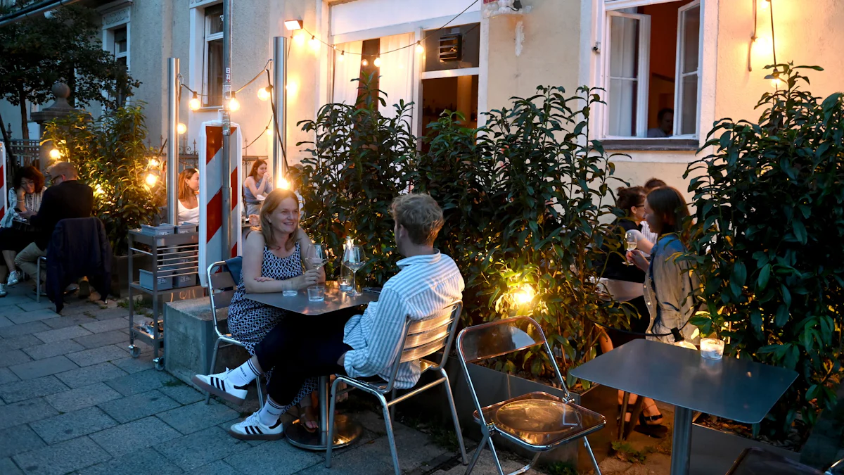 Ba Mirano in Schwabing: Wenn bei Hokkaido die rote Sonne im Meer versinkt - München