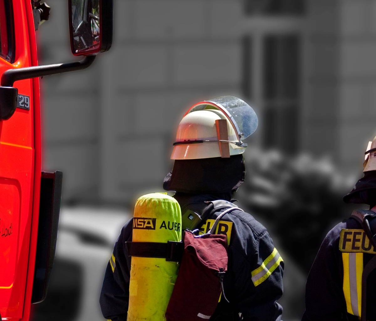Anlage in Solinger Firma brennt - eine Person verletzt