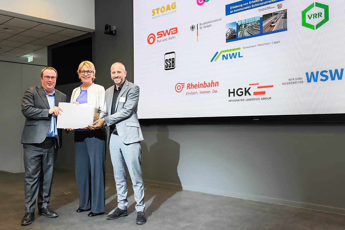 Fördermittel für die Schwebebahn: 13,5 Millionen Euro für Modernisierung und Sanierung der Stationen - blickfeld