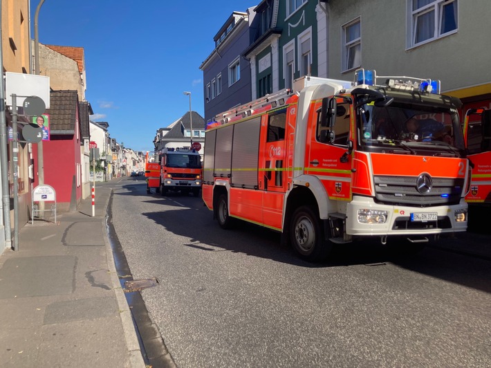 FW-BN: Kellerbrand in Bonn-Friesdorf schnell unter Kontrolle - keine Verletzten