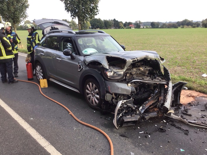 FW-BO: Schwerer Verkehrsunfall auf dem Wattenscheider Hellweg