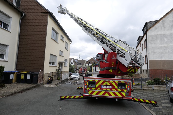 FW-DO: Kellerfeuer in Dortmund-Berghofen schnell unter Kontrolle