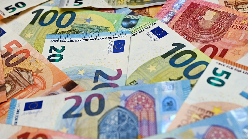 IBAN, Zeitumstellung, EU-Grenze: Das ändert sich im Oktober