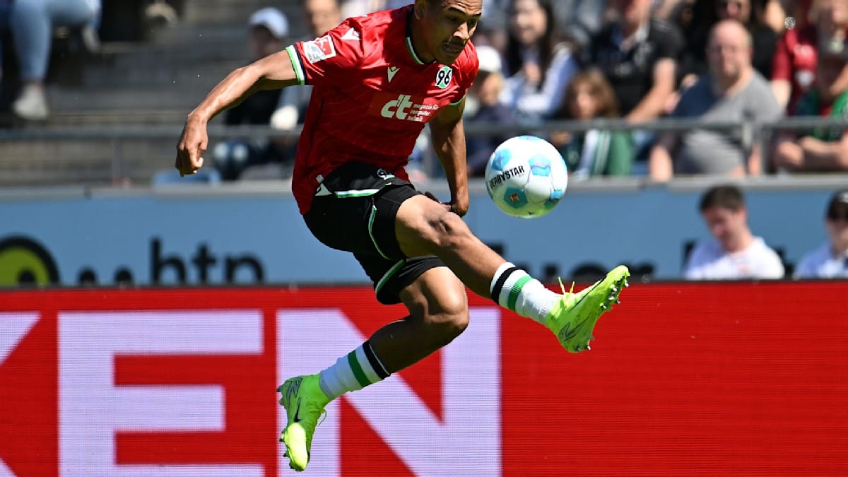 Bielefeld verpflichtet Offensivspieler Momuluh von Hannover