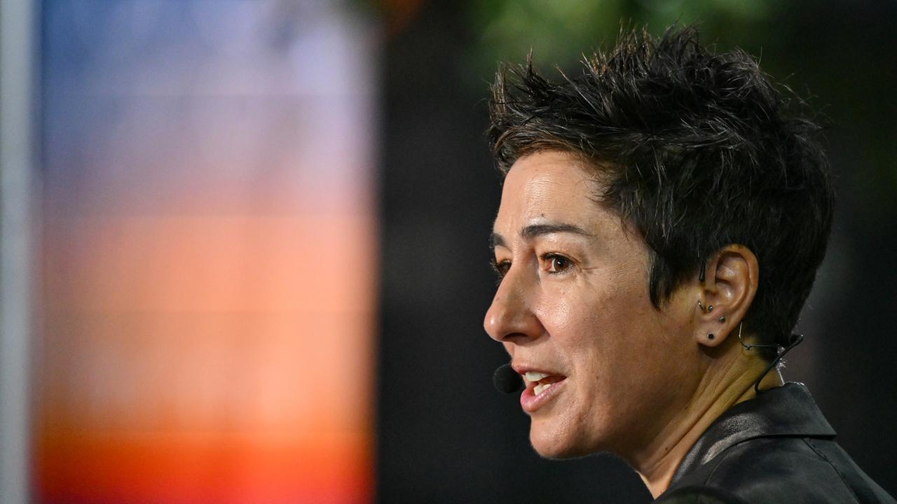 ZDF-Fernsehrat verteidigt Hayali und Theveßen gegen Anfeindungen