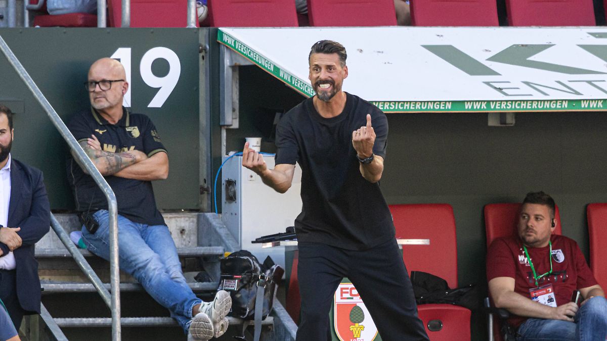 Augsburg-Trainer "sehr traurig": Sandro Wagners große Sprüche zerschellen am Bundesliga-Alltag