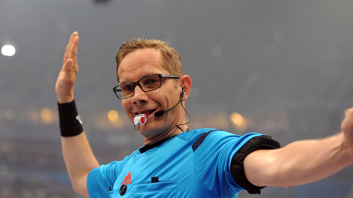 "Er wird sehr fehlen": Top-Schiedsrichter Marcus Helbig mit 53 Jahren verstorben