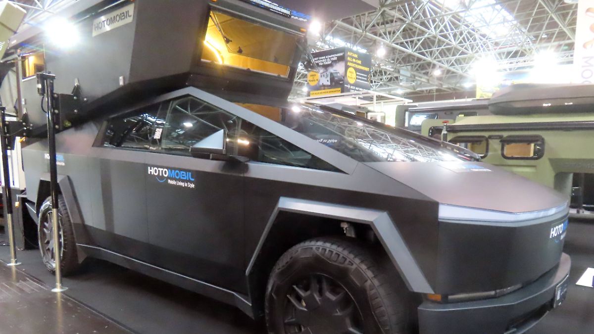 Camping mit dem Tesla Cybertruck: Neuheiten des Caravan Salons - von Dachzelt bis Millionenkutsche