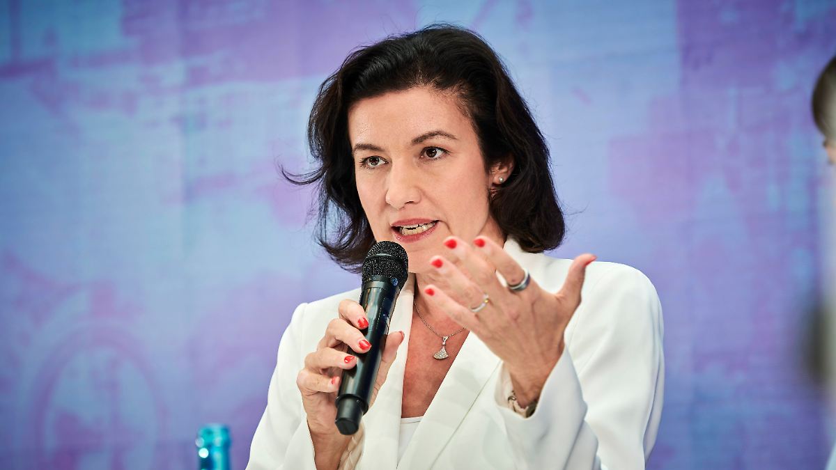 Bär erklärt Hightech-Agenda: "Deutschland sitzt auf ungenutztem Datenschatz"
