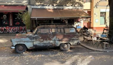 Oldtimer parkt seit fast 50 Jahren aus Protest in Kreuzberg – nun muss er weg